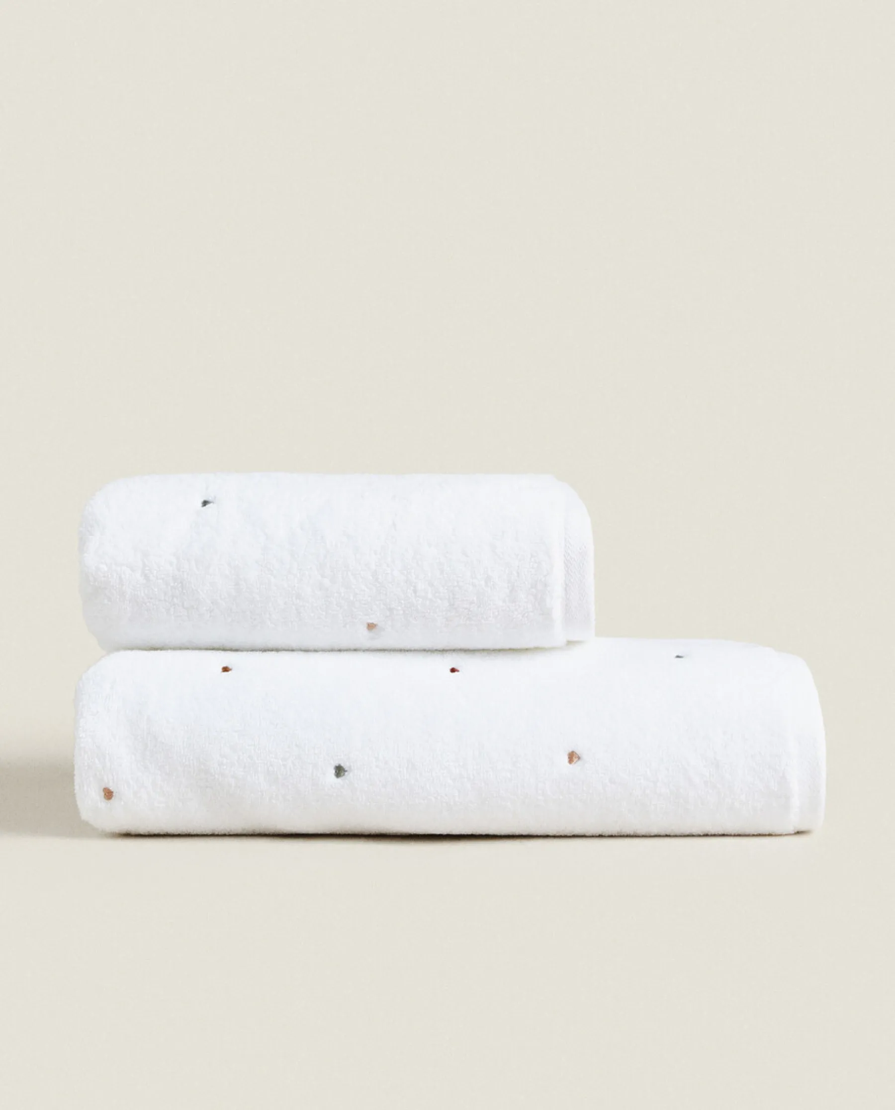 ZARA Home Towel With Embroidered Hearts