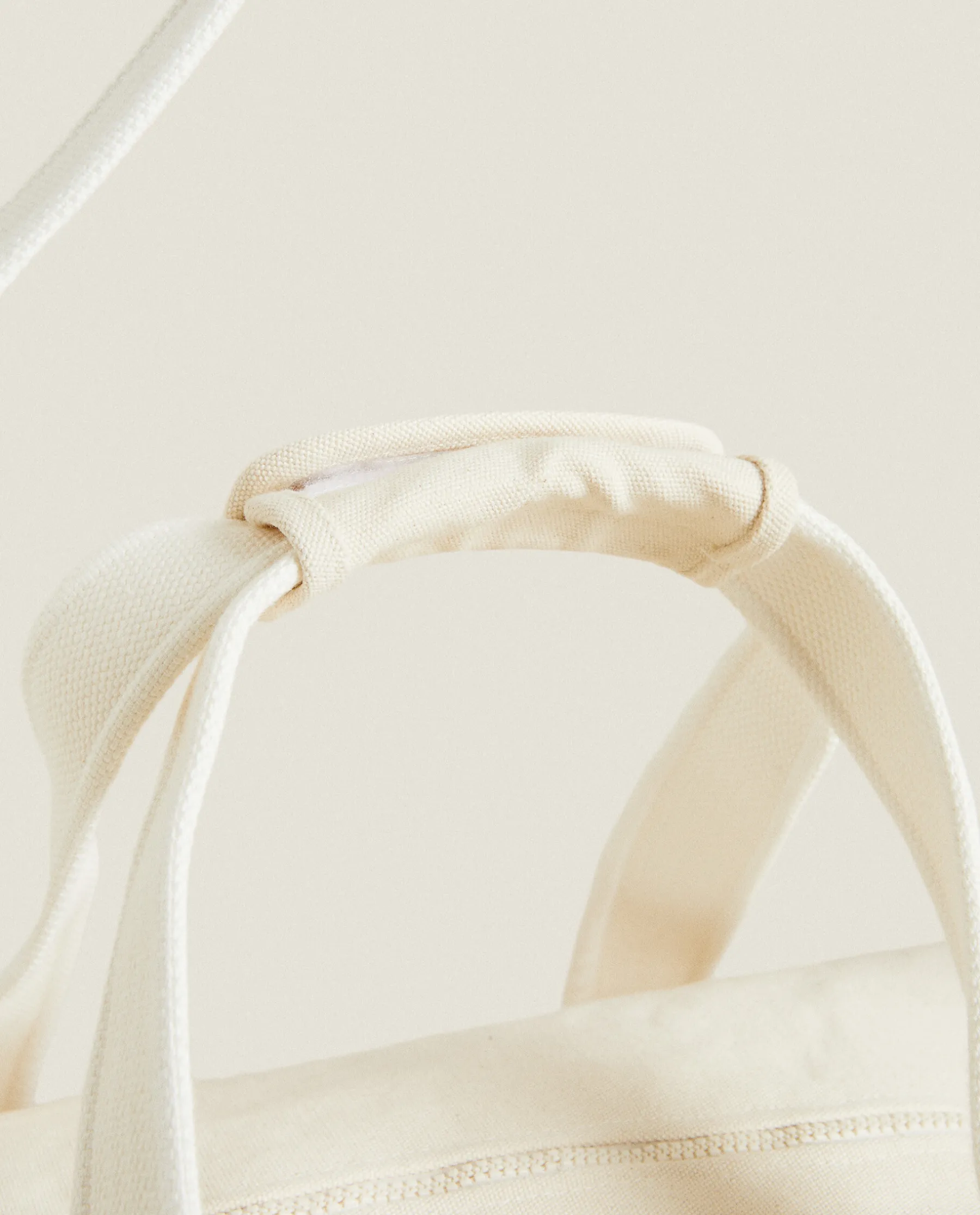 ZARA Home Travel Bag X Saint-Lazare