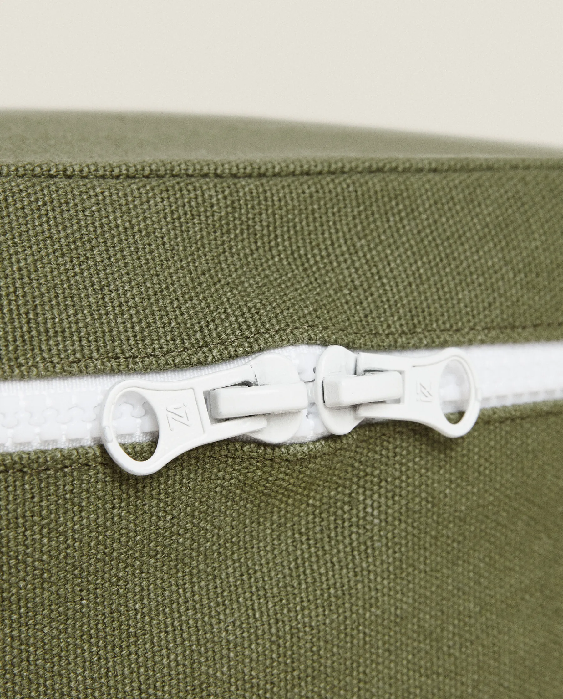 ZARA Home Travel Toiletry Bag X Saint-Lazare
