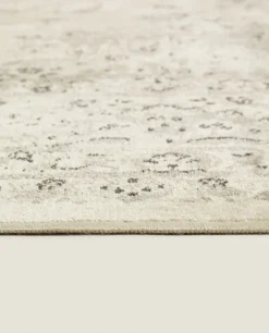 ZARA Home Vintage-Effect Rug