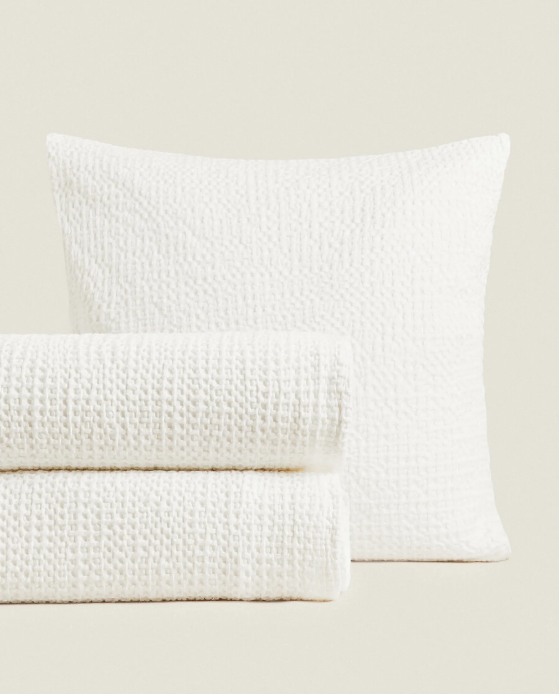 ZARA Home Waffle Knit Bedspread