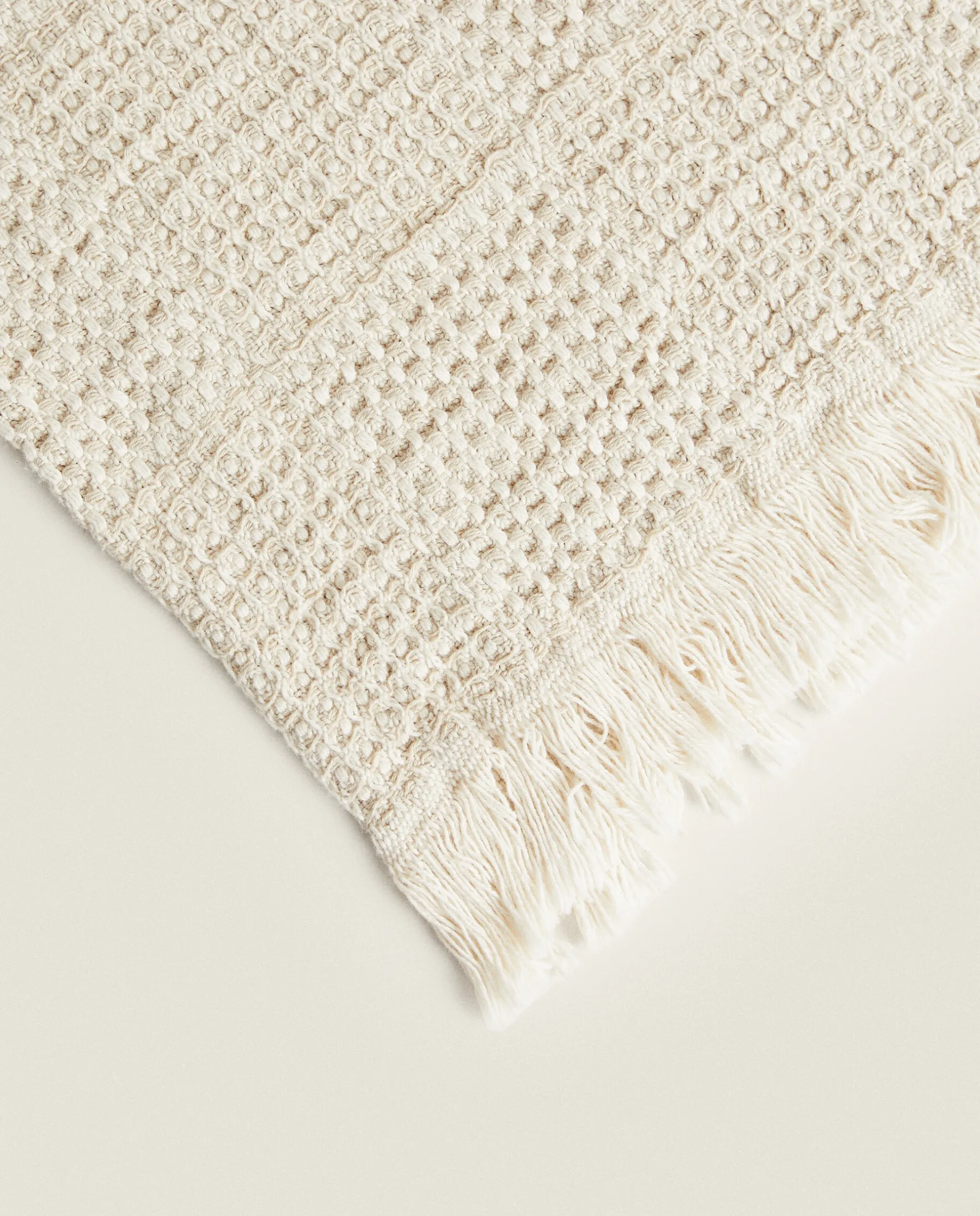 ZARA Home Waffle-Texture Blanket