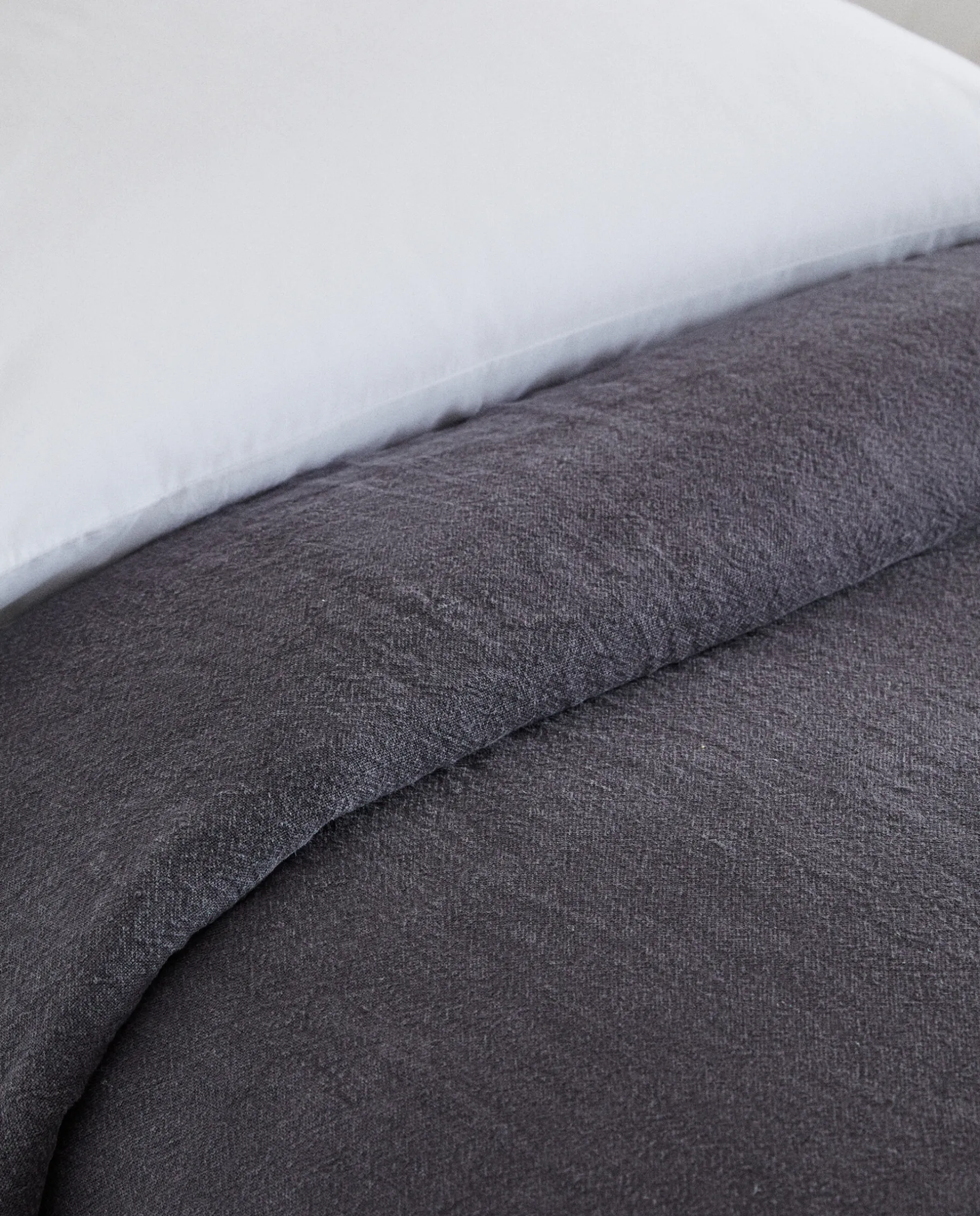 ZARA Home Washed Linen Bedspread (400 Gsm)
