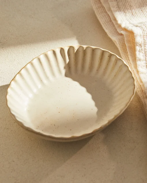 ZARA Home Wavy Ceramic Tray