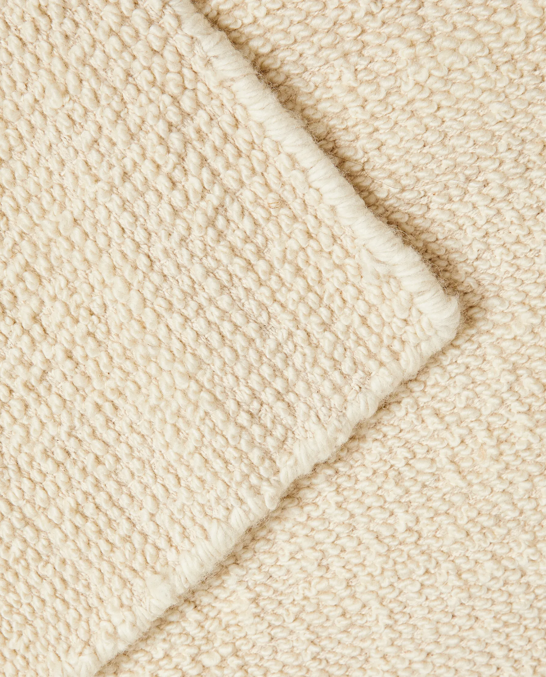 ZARA Home Wavy Woolen Rug