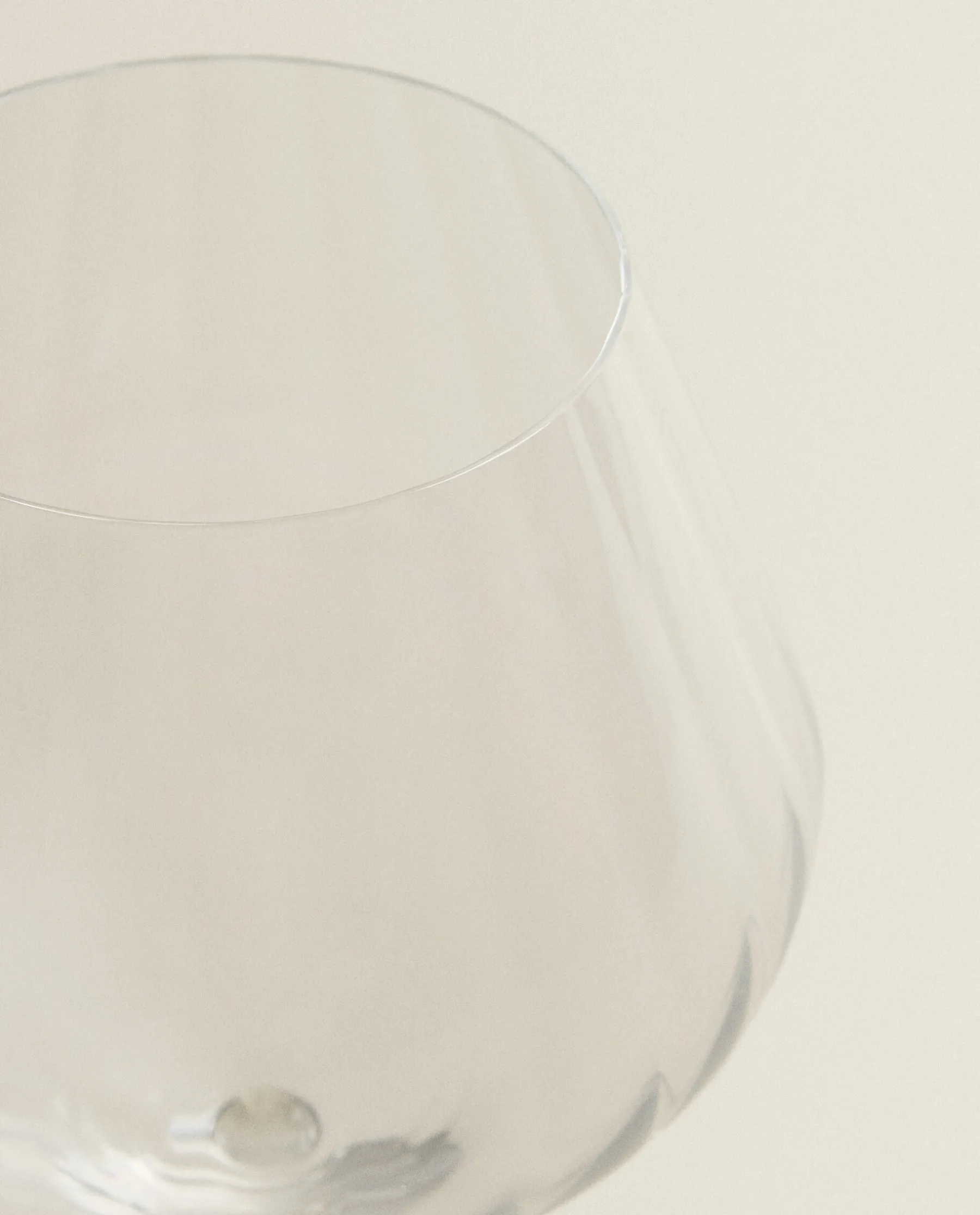 ZARA Home Wavy-Effect Bohemia Crystal Wine Glass