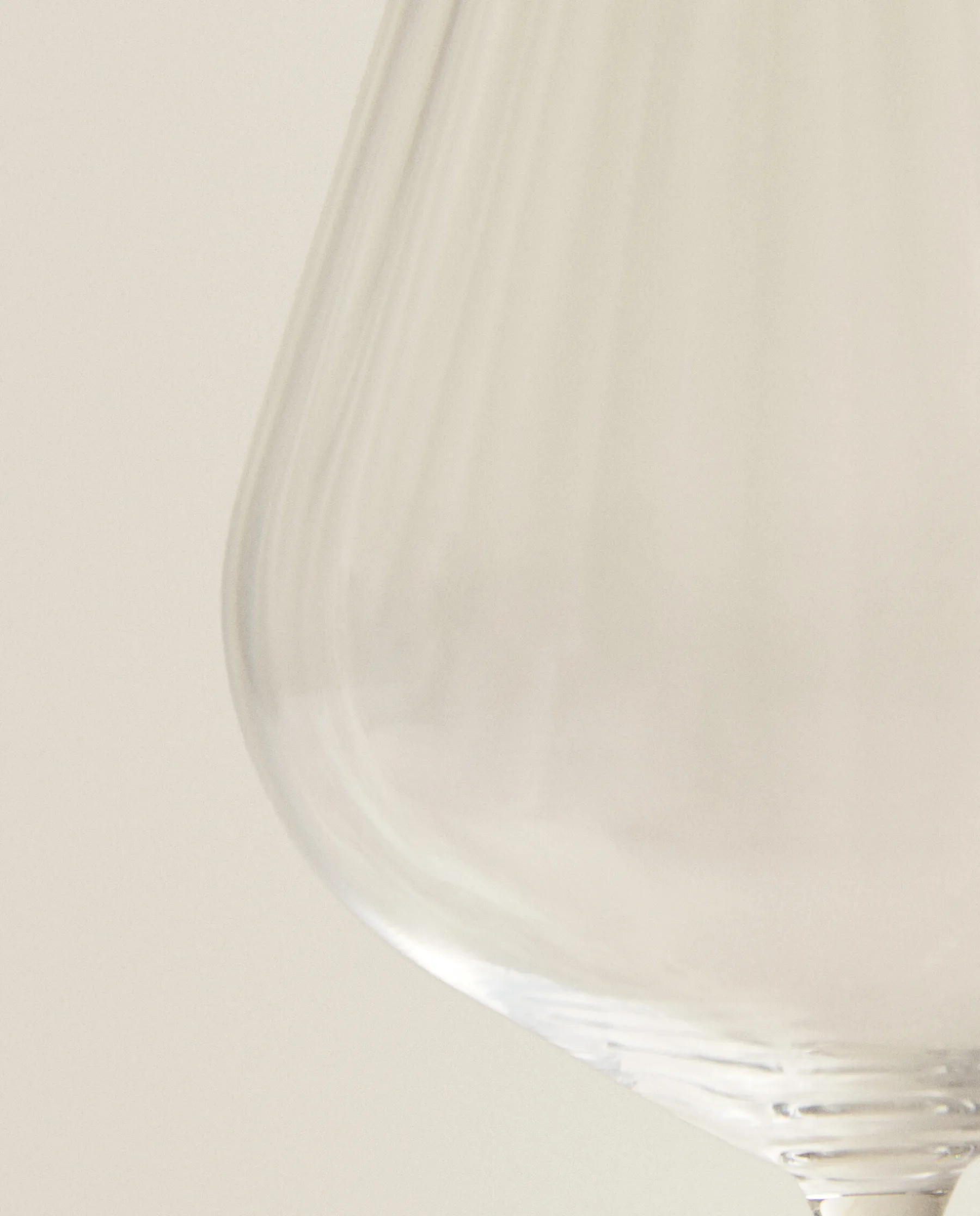 ZARA Home Wavy-Effect Bohemia Crystal Wine Glass