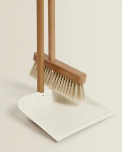 ZARA Home Wooden Dustpan And Brush Set