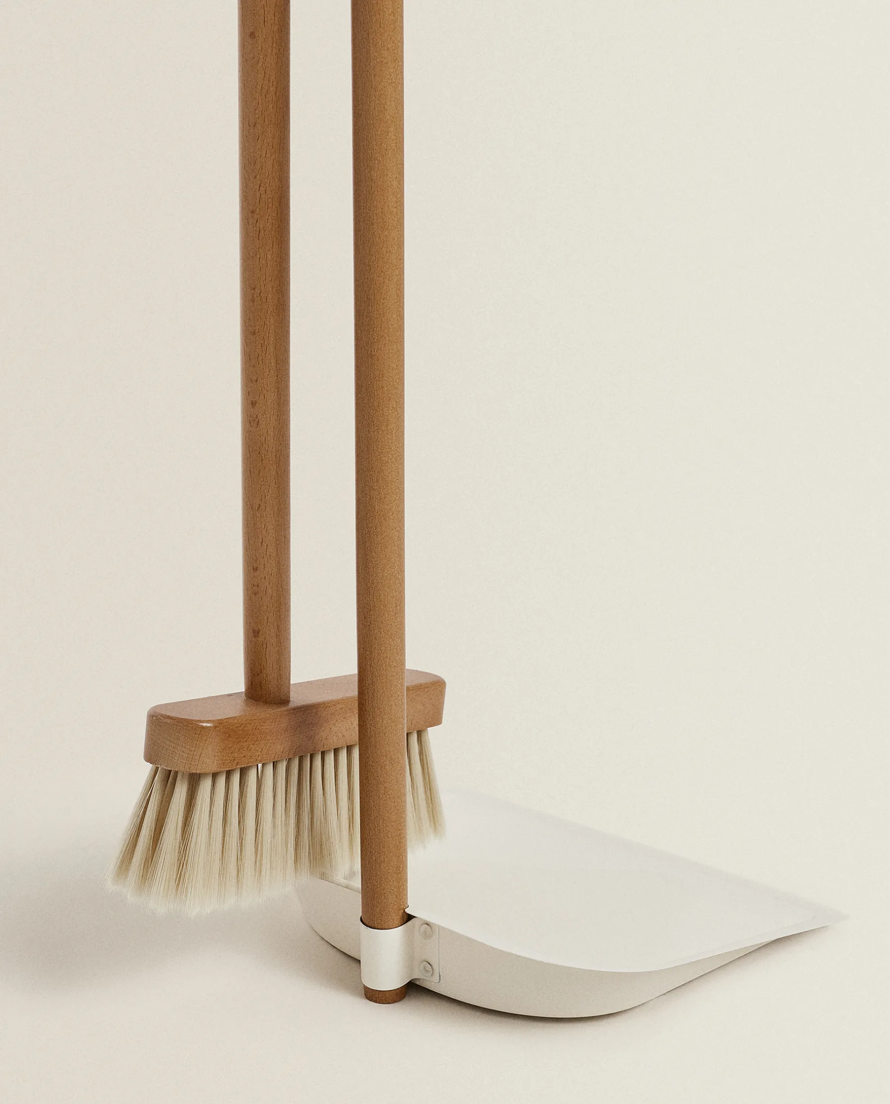 ZARA Home Wooden Dustpan And Brush Set