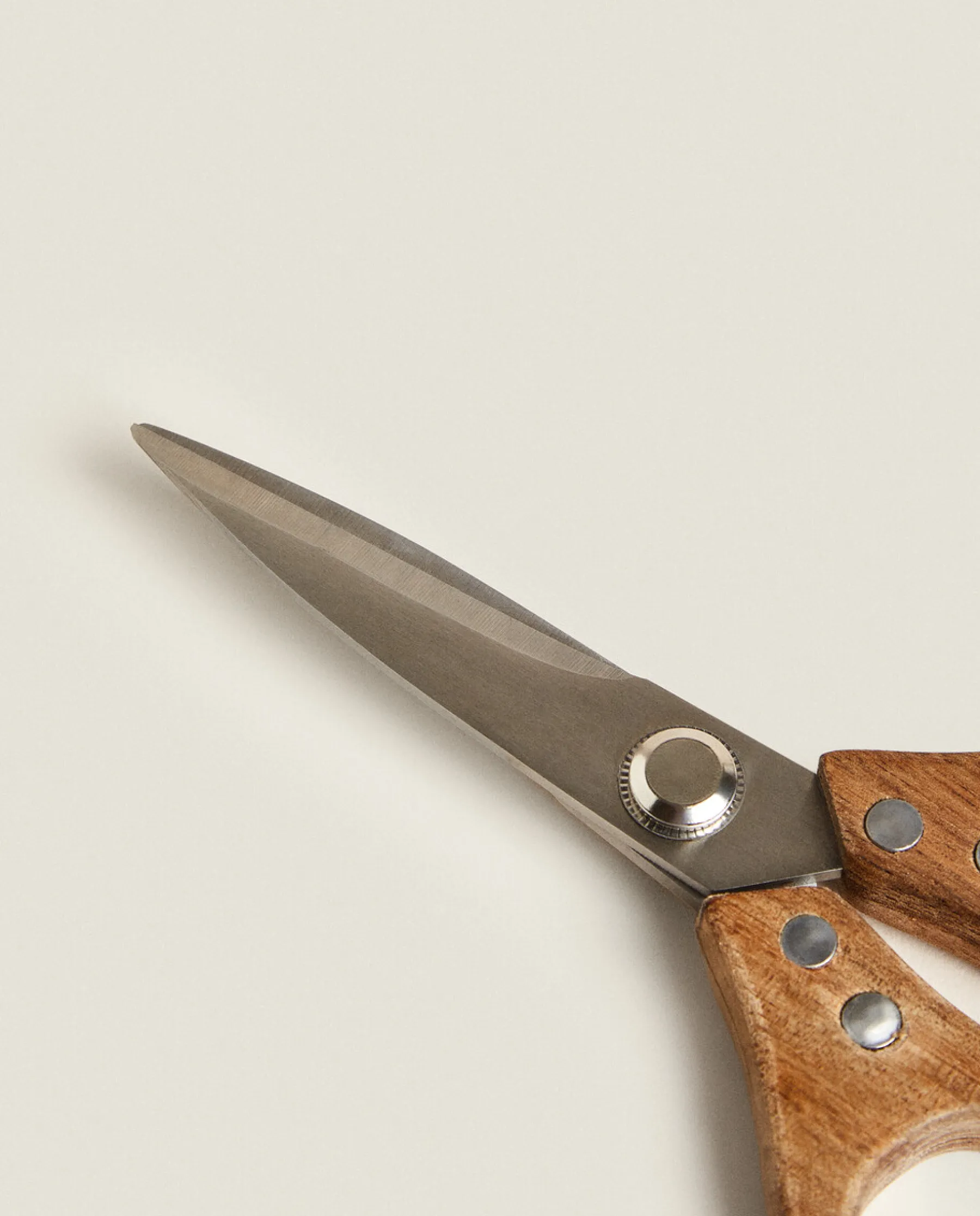 ZARA Home Wooden Kitchen Scissors