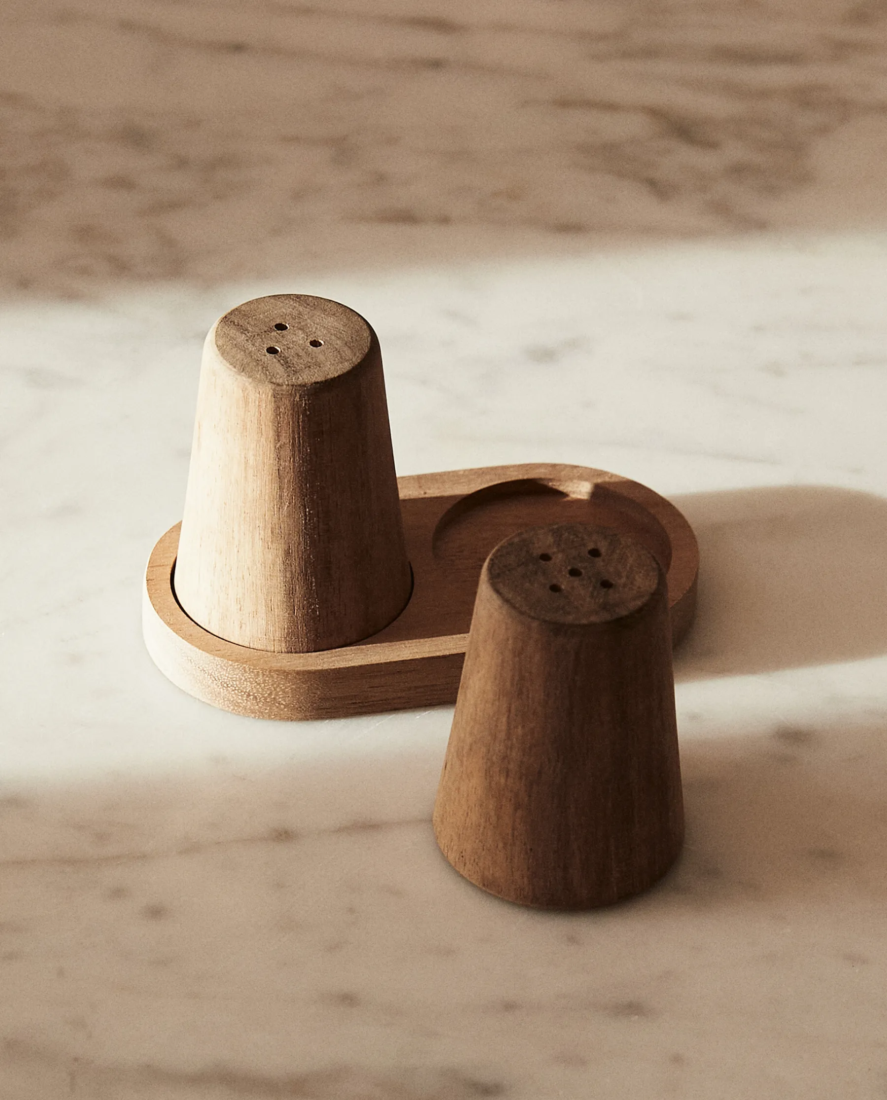 ZARA Home Wooden Salt And Pepper Shaker Set
