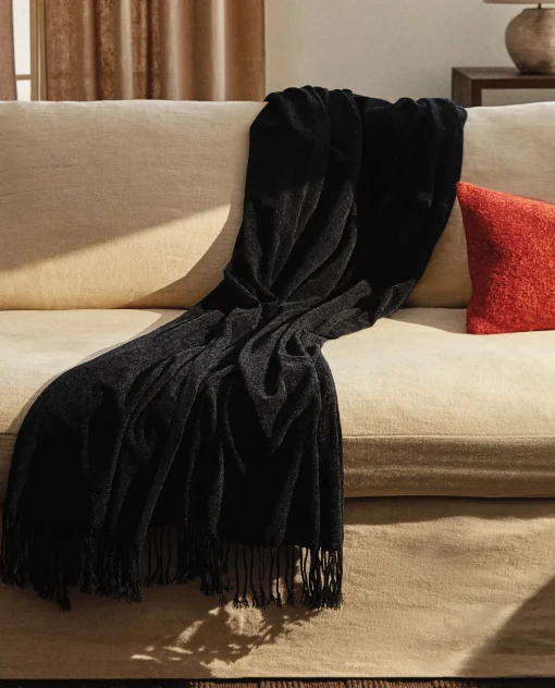 ZARA Home Xl Chenille Blanket
