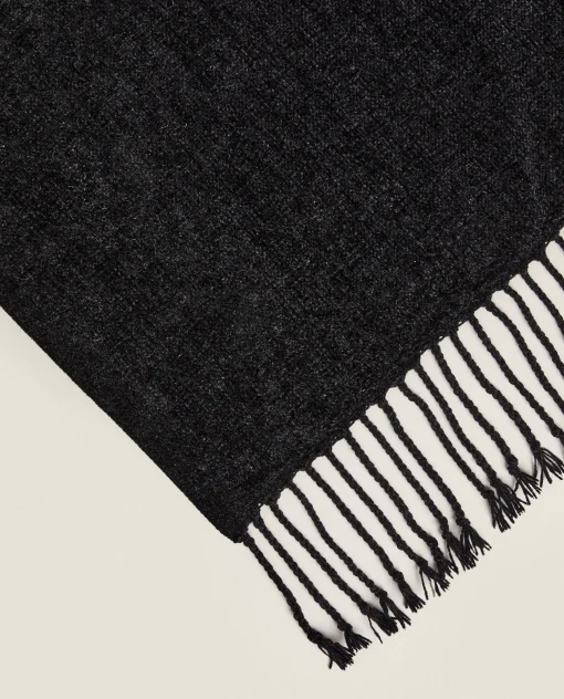 ZARA Home Xl Chenille Blanket